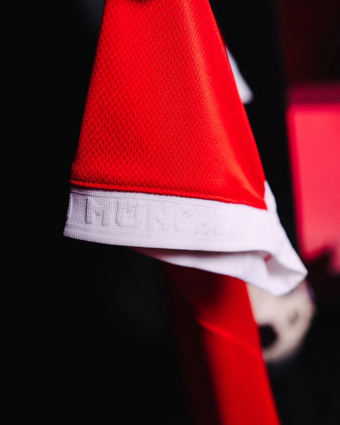 Bayern Munich 2025/26 Home Jersey