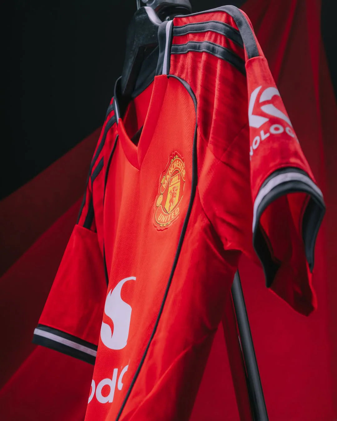 Manchester United 2025/26 Home Jersey